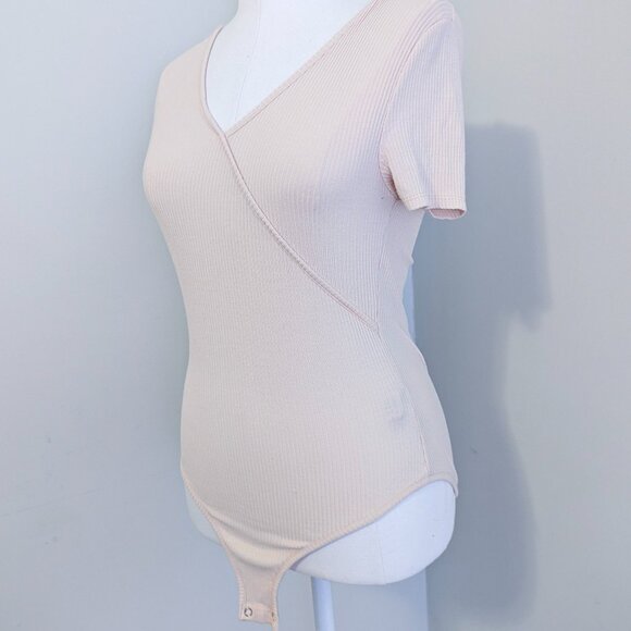 Dusty Pastel Pink Bodysuit Womens Ribbed T-Shirt V-Neck Bodycon Spring Size M - Picture 5 of 7
